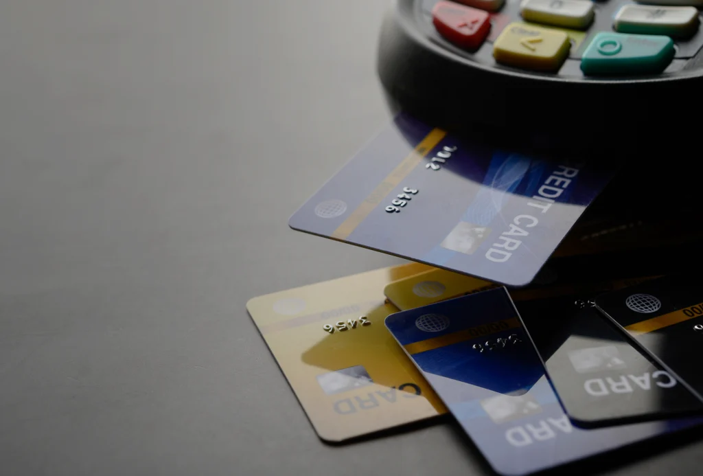 Diferencias entre tarjeta de crédito y débito